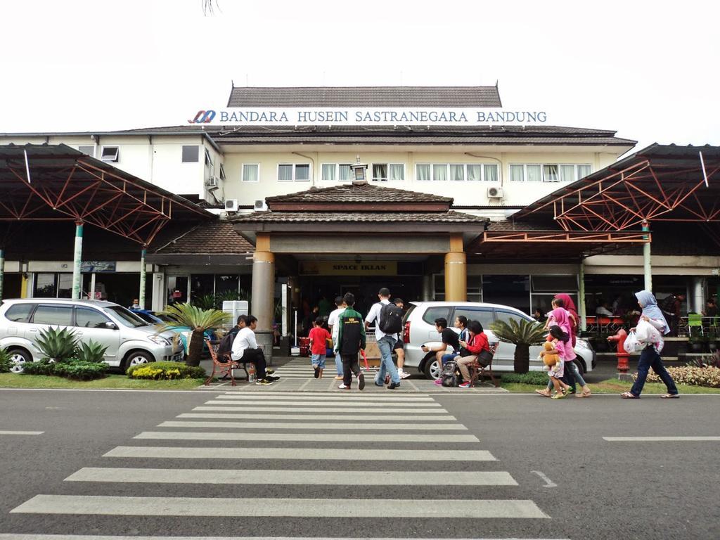 Yokotel Hotel Bandung Exterior foto